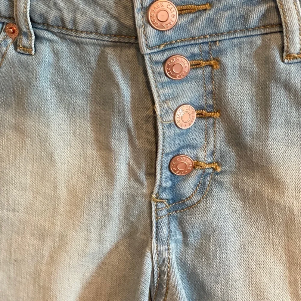 Cat & Jack Lace Trim Light Denim Stretch Shorts​​​​​​​​​